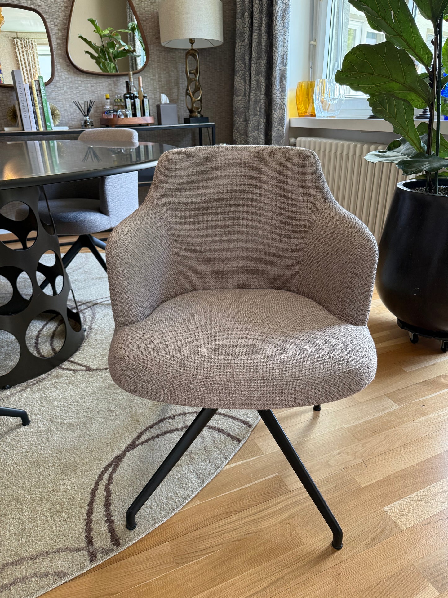 Abby Swivel Chairs (Set of 6) - Showroom Piece 30% off