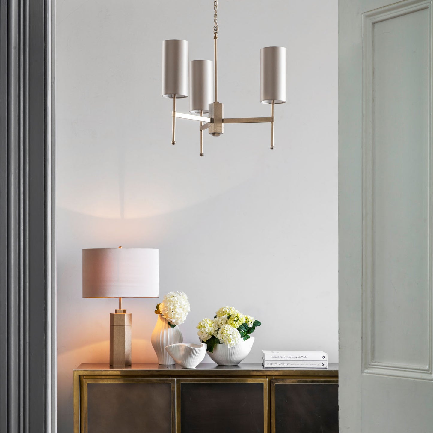 Stem Table Lamp – Gold