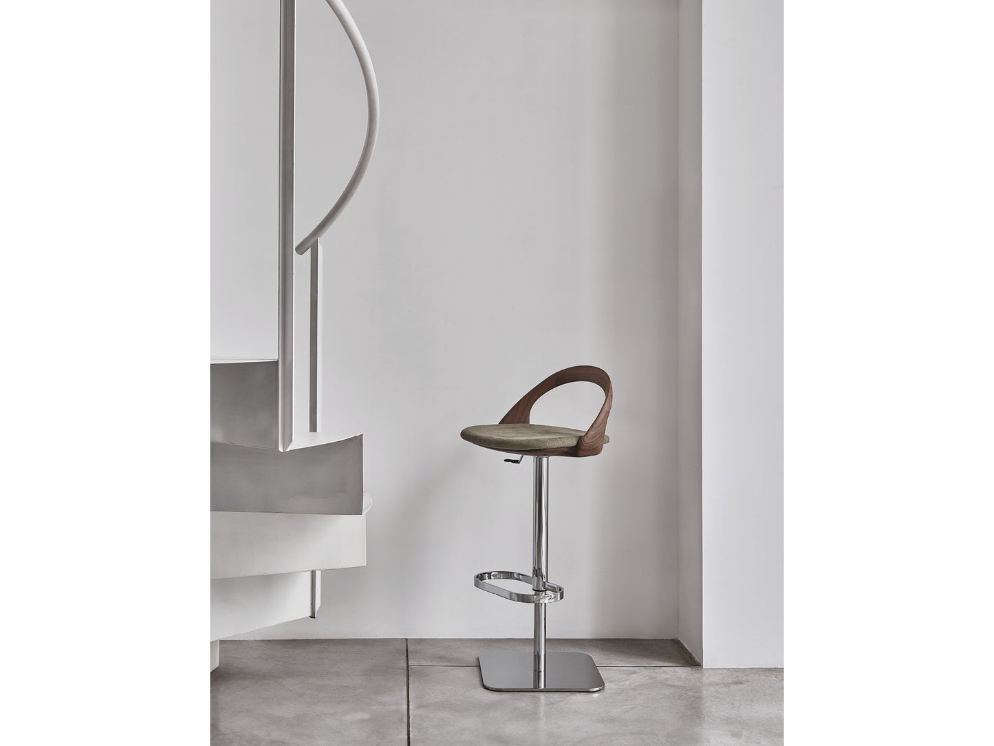 Ester Sgabello Lift High Chair