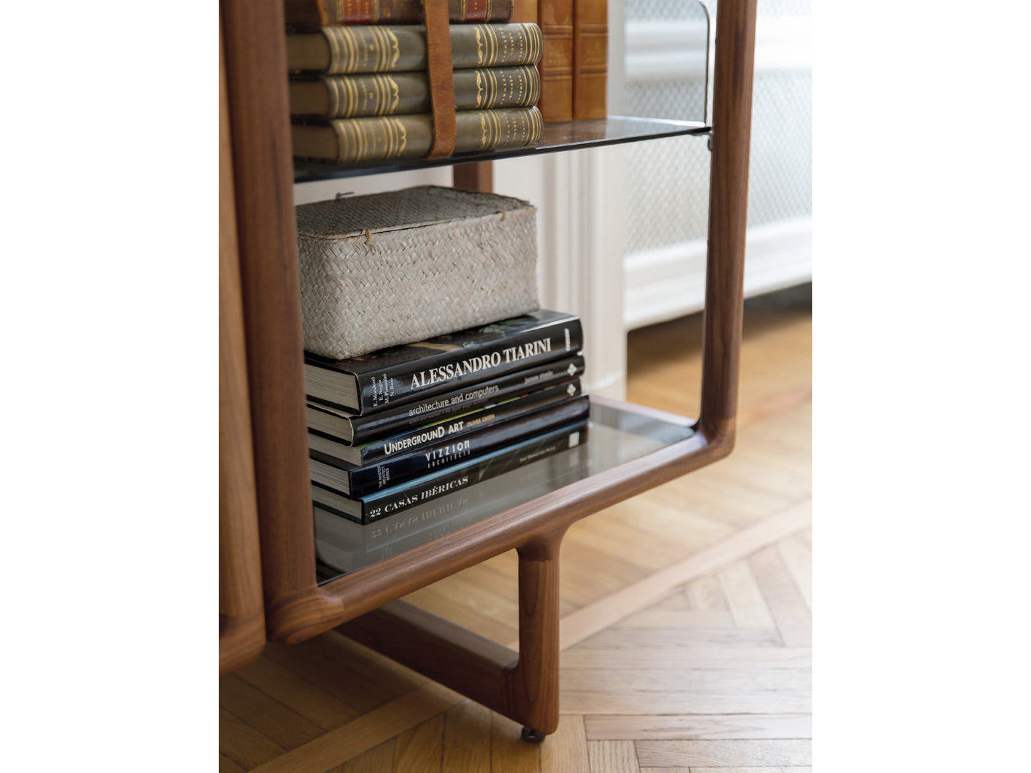 Myria Bookshelf